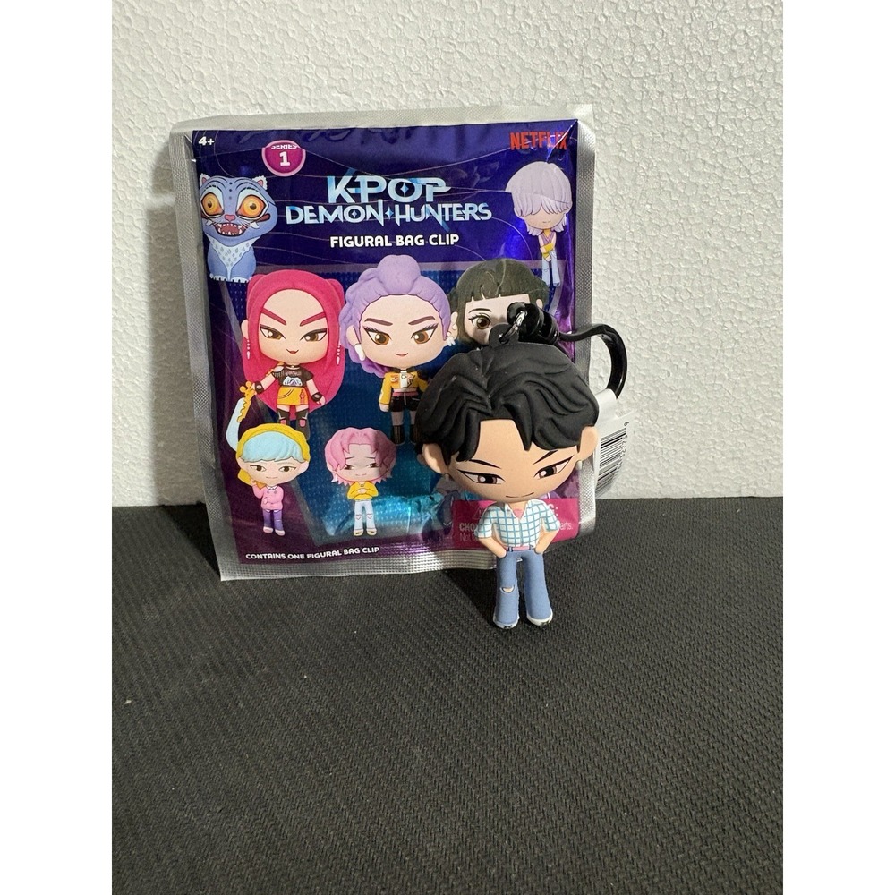 K-Pop! Demon Hunters Jinu Collectible Keychain Bag Clip